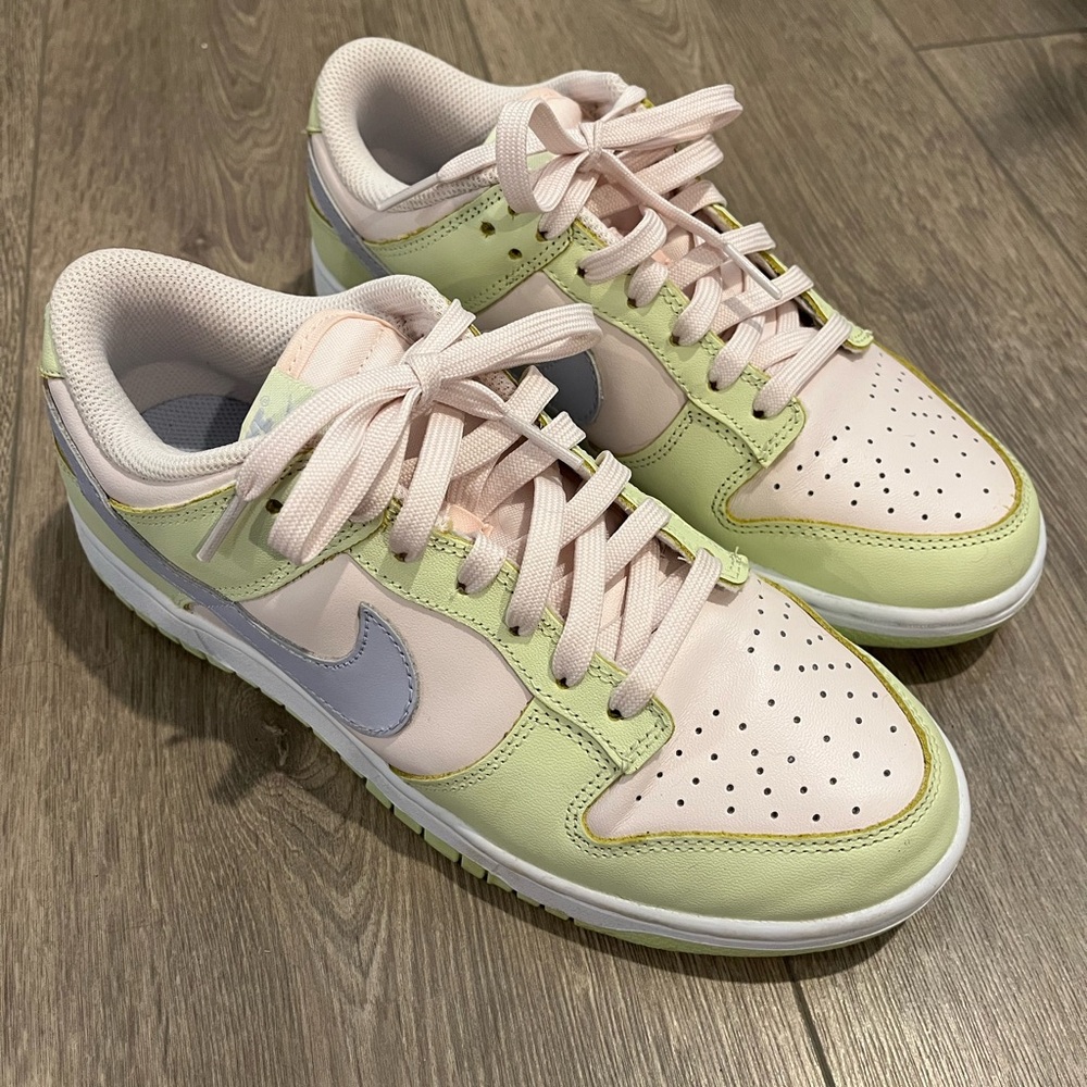 Nike Dunk Low Light soft pink ghost lime ice